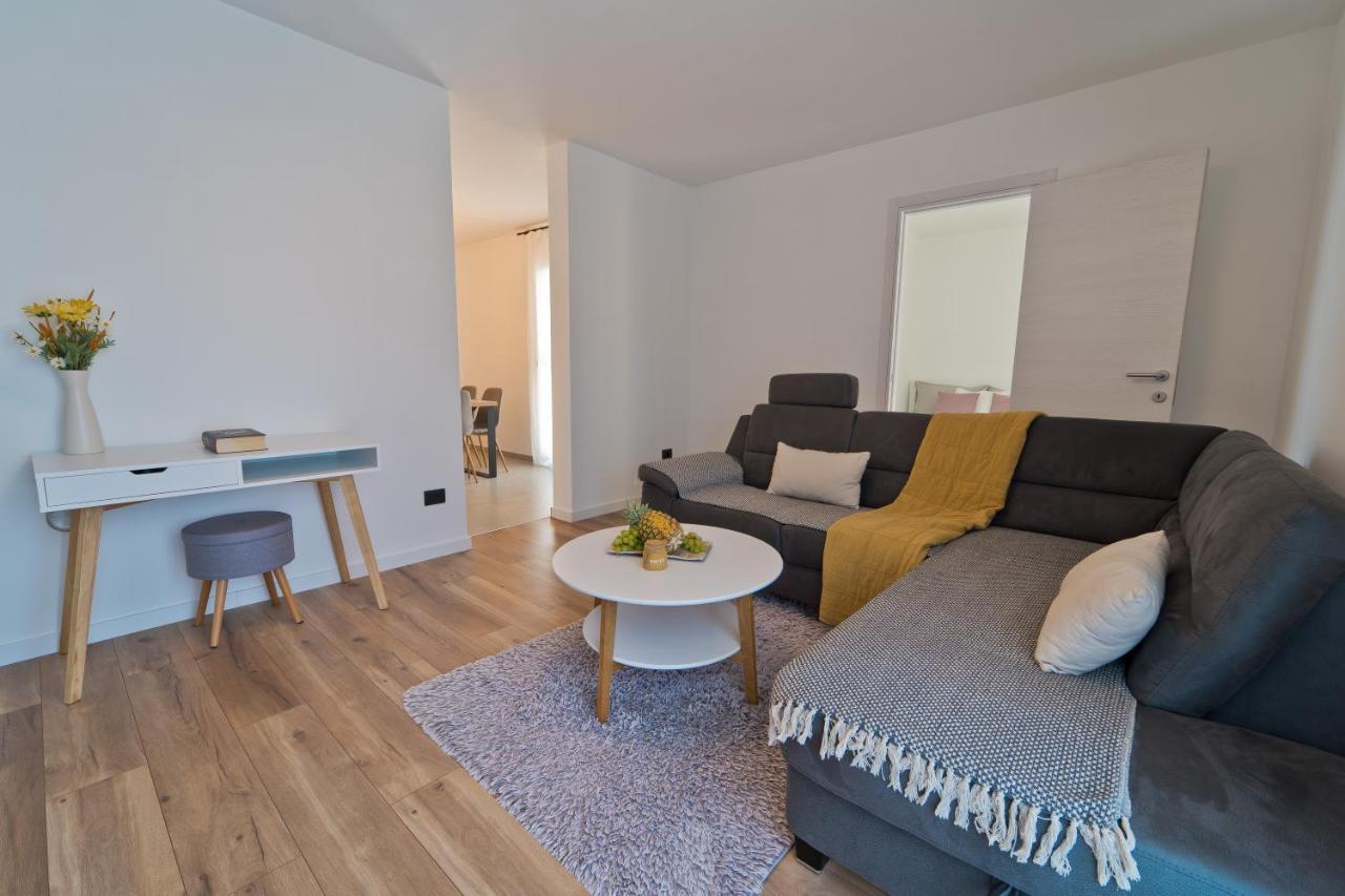Malemi Apartment Pula Extérieur photo