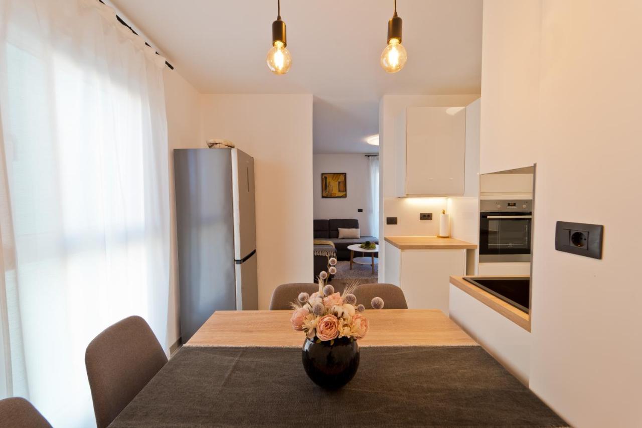 Malemi Apartment Pula Extérieur photo