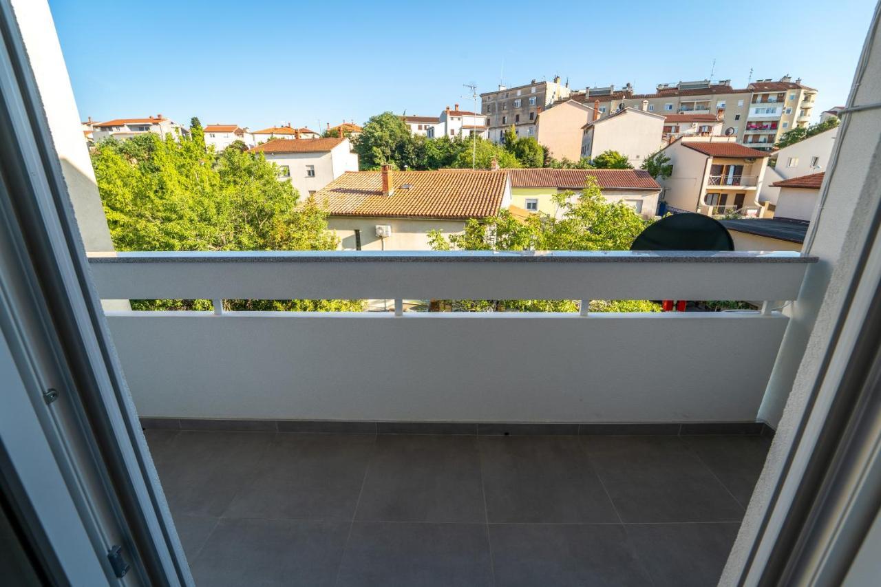 Malemi Apartment Pula Extérieur photo